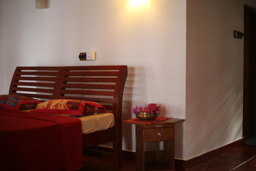 Chera Rocks Beach House Hotel Thottada Luaran gambar
