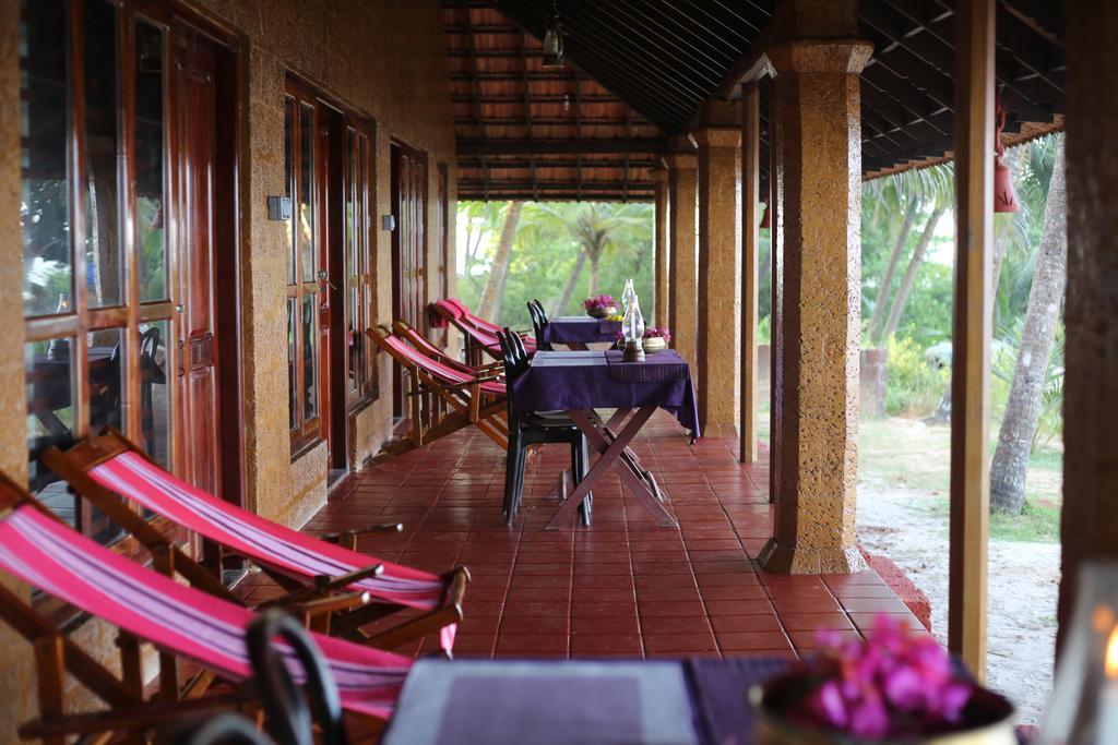 Chera Rocks Beach House Hotel Thottada Luaran gambar