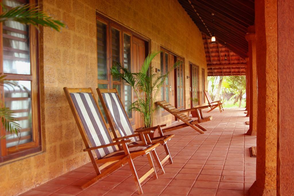 Chera Rocks Beach House Hotel Thottada Bilik gambar