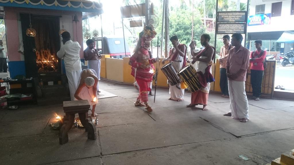 Chera Rocks Beach House Hotel Thottada Luaran gambar